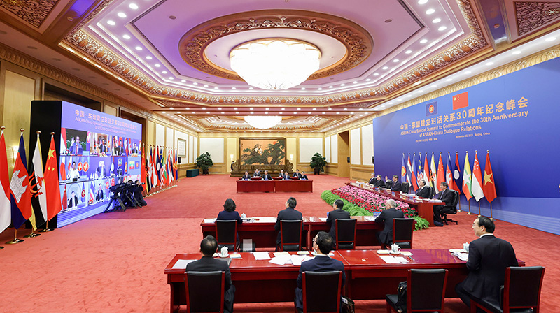 习近平出席并主持中国－东盟建设对话关系30周年岁念峰会 正式宣布建设中国东盟周全战略同伴关系 -  mg不朽情缘