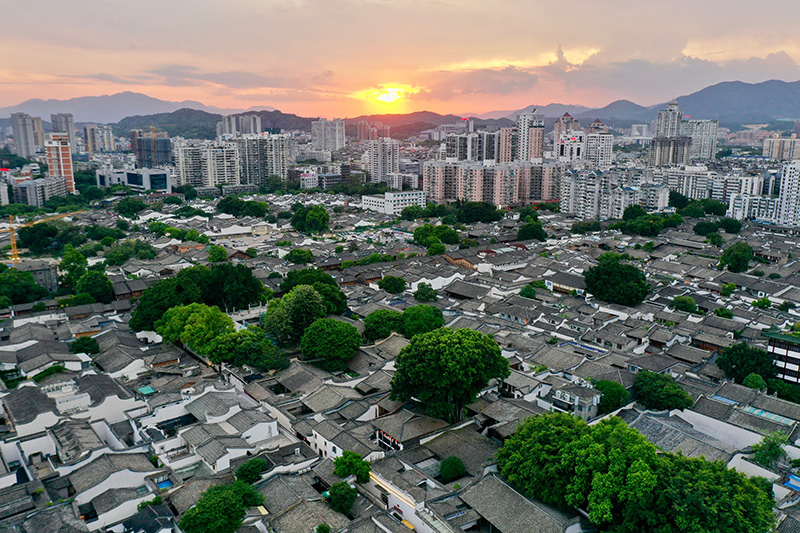 党的十八大以来以习近平同志为焦点的党中央激活中华文化的历史性孝顺述评 -  mg不朽情缘