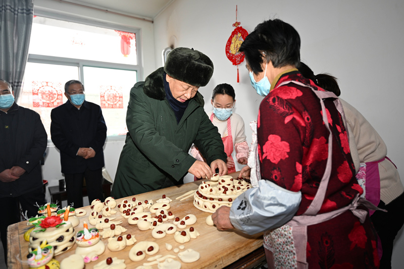习近平春节前夕赴山西探望慰问下层干部群众 向天下各族人民致以优美的新春祝福 -  mg不朽情缘