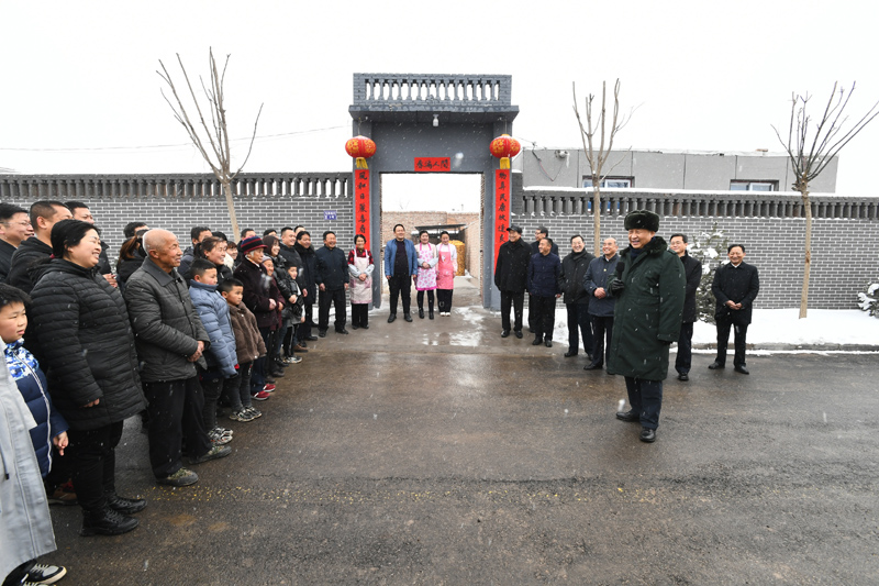 习近平春节前夕赴山西探望慰问下层干部群众 向天下各族人民致以优美的新春祝福 -  mg不朽情缘