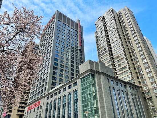 2015年，，，，，，燕徙至高新区光泰路7号自建办公大楼.jpg