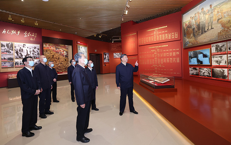 习近平瞻仰延安革命纪念地：弘扬伟大建党精神和延安精神 为实现党的二十大提出的目的使命而团结斗争 -  mg不朽情缘